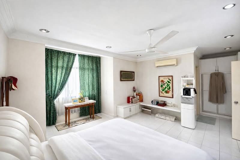 2.5-storey Terraced House for Sale in Sepang (Selangor) - Fauran Nawawi - PropertyGuru.com.my