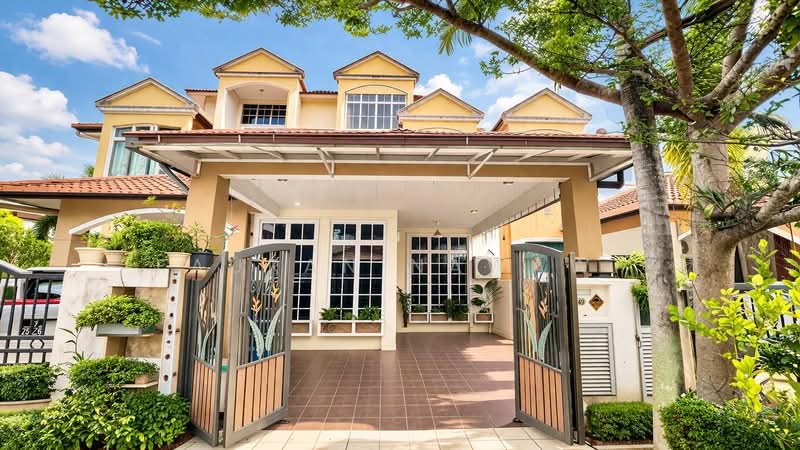 2.5-storey Terraced House for Sale in Sepang (Selangor) - Fauran Nawawi - PropertyGuru.com.my