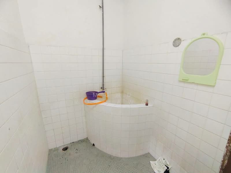 Rumah Teres 1 Tingkat untuk Dijual di Seksyen 51a (Petaling Jaya) - Muhd Khairulnawawi Kamaruddin - Bathroom - PropertyGuru.com.my
