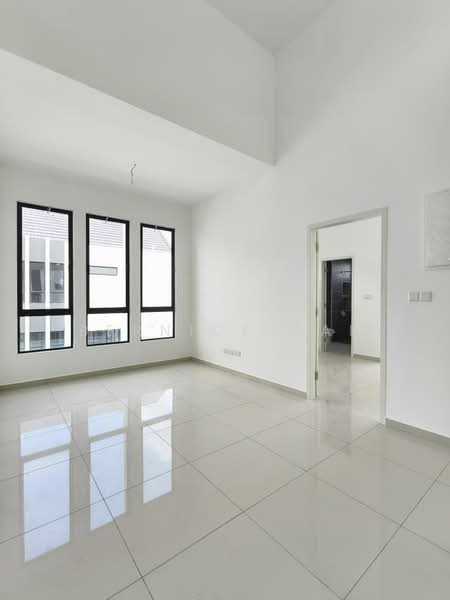 Rumah Teres 2 Tingkat untuk Dijual di Taman Desa Tebrau (Tebrau) - Bernice Gan - Living Room - PropertyGuru.com.my