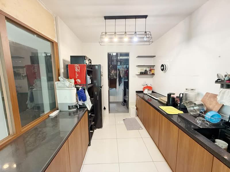 Service Residence for Sale at Wave @ Marina Cove - Annie Chai - Kitchen - PropertyGuru.com.my
