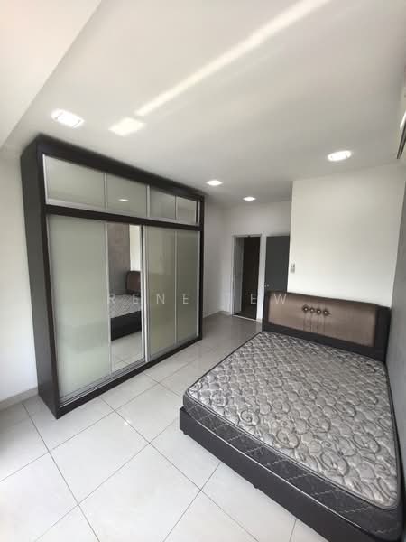 Servis Apartment untuk Dijual di Pangsapuri Tanah Emas (Golden Sands) - Rene Tew - Bedroom - PropertyGuru.com.my