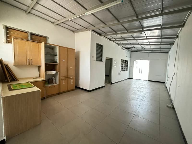 Shop for Rent in Taman Canning (Ipoh) - Lee Muzi - Interior - PropertyGuru.com.my
