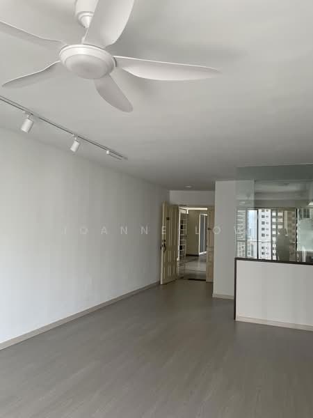 Kondominium untuk Dijual di Mont Kiara Pines - Joanne Low - Living Room - PropertyGuru.com.my