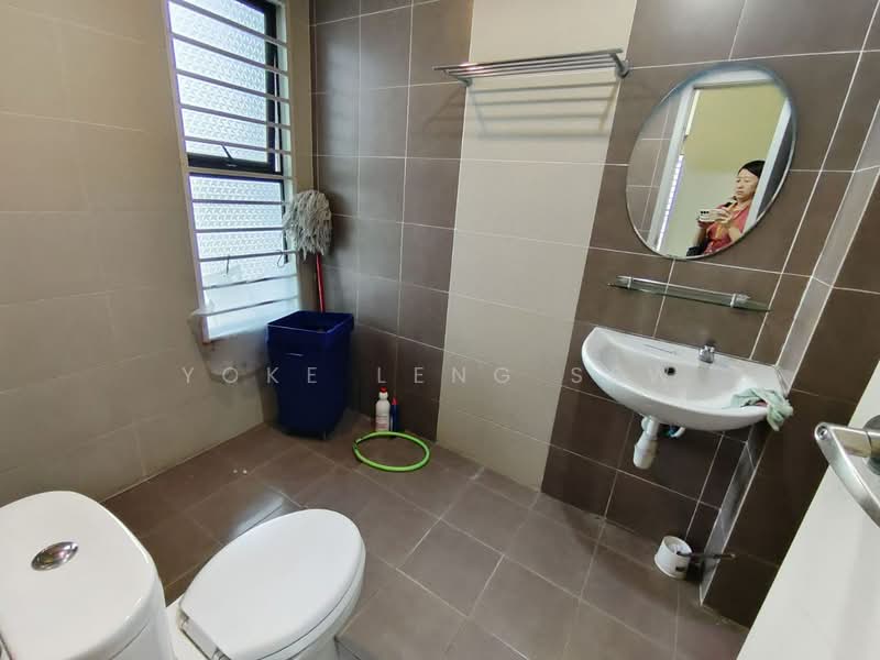 Kondominium untuk Dijual di Atmosfera Kondominium - Yoke Leng Sew - Bathroom - PropertyGuru.com.my