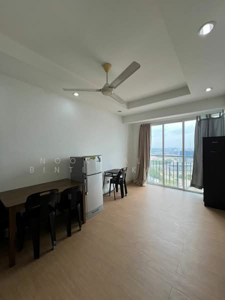 Servis Apartment untuk Dijual di Menara U2 - Noor Zalifa Binti Zakaria - Dining Room - PropertyGuru.com.my