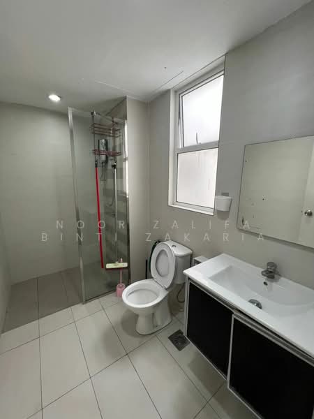 Servis Apartment untuk Dijual di Menara U2 - Noor Zalifa Binti Zakaria - Bathroom - PropertyGuru.com.my