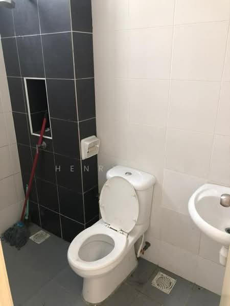Rumah Teres 2.5 Tingkat untuk Dijual di Masai (Johor) - Henry Lee - Bathroom - PropertyGuru.com.my