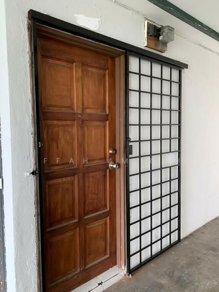 Flat for Sale at Lestari Apartment - Iffah Amirah - Entrance - PropertyGuru.com.my