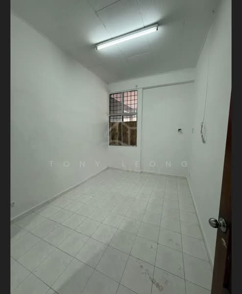 For Rent - TAMAN BUKIT MALURI 1 STOREY CORNER FOR RENT , KEPONG