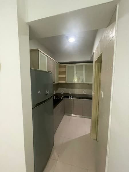 Servis Apartment untuk Dijual di Tiara Mutiara / The Crown - Janice CC Tan - Kitchen - PropertyGuru.com.my