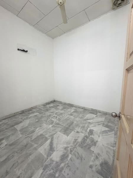 Rumah Teres untuk Dijual di Taman Sri Segambut (Segambut) - Alison Chiu - Interior - PropertyGuru.com.my