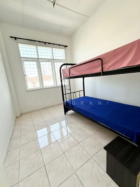 Apartment for Sale at The Astaria - Wan Nurani - Bedroom - PropertyGuru.com.my