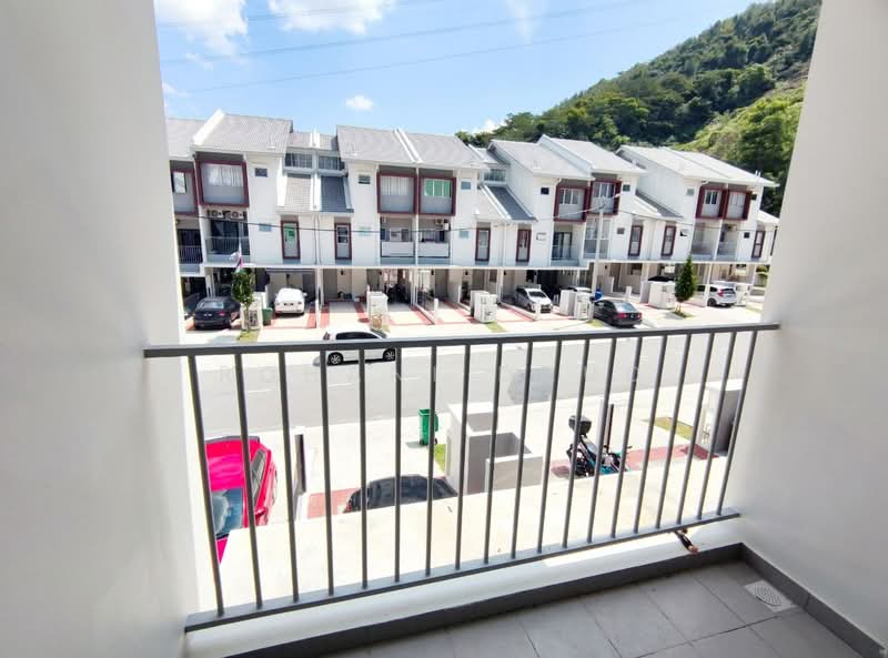 Townhouse for Rent in Sepang (Selangor) - Rohani Daud - Exterior - PropertyGuru.com.my