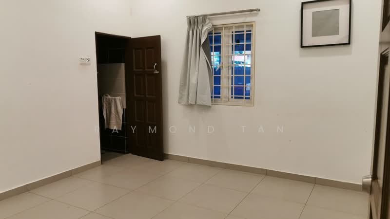 Rumah Teres 1 Tingkat untuk Dijual di Seksyen 3 (Petaling Jaya) - Raymond Tan - Bathroom - PropertyGuru.com.my
