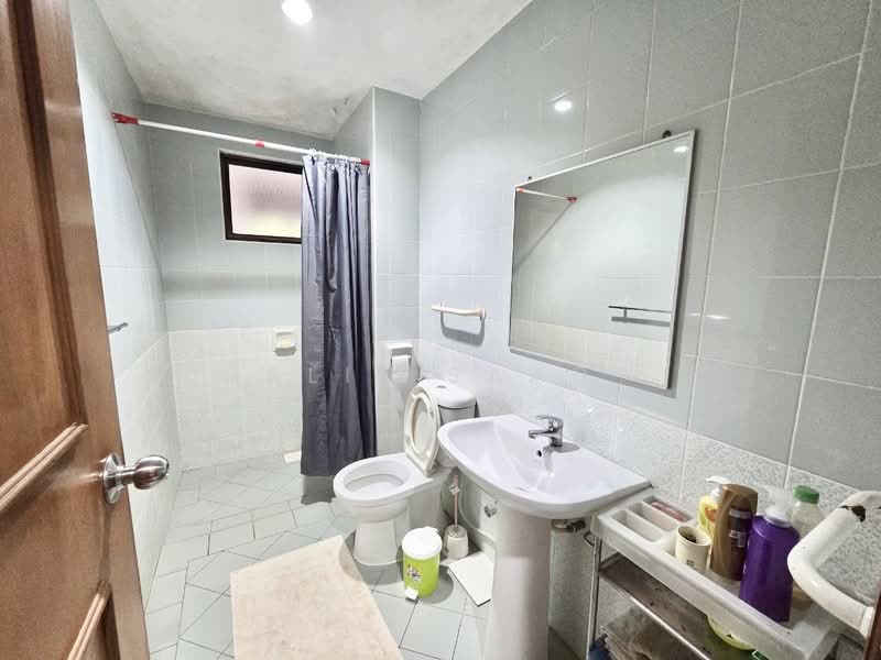 Condominium for Sale at Cyber Heights Villa - Alif Saad - Bathroom - PropertyGuru.com.my