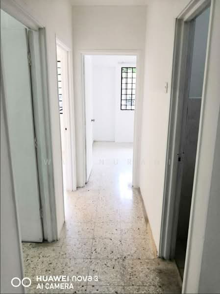 Apartment for Sale at Pangsapuri Sri Maya - Wan Nurani - Corridor - PropertyGuru.com.my