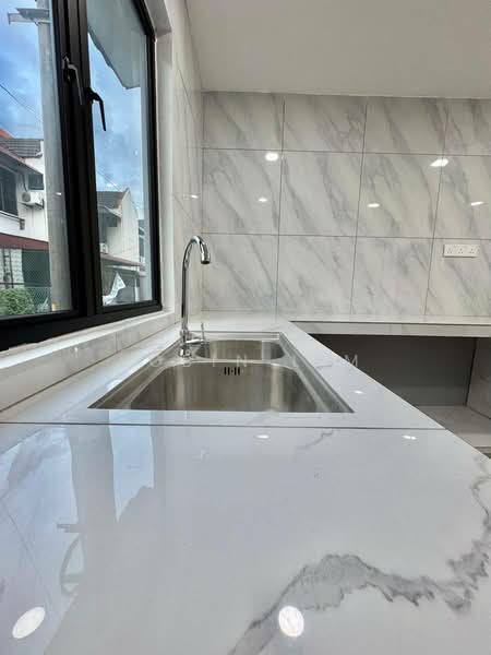 2-storey Terraced House for Sale in Permas Jaya (Johor) - Robin Lim - Kitchen - PropertyGuru.com.my