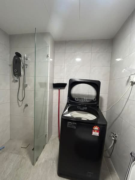 Condominium for Rent at Altris Residences @ The Quartz WM - CK Teong - Bathroom - PropertyGuru.com.my