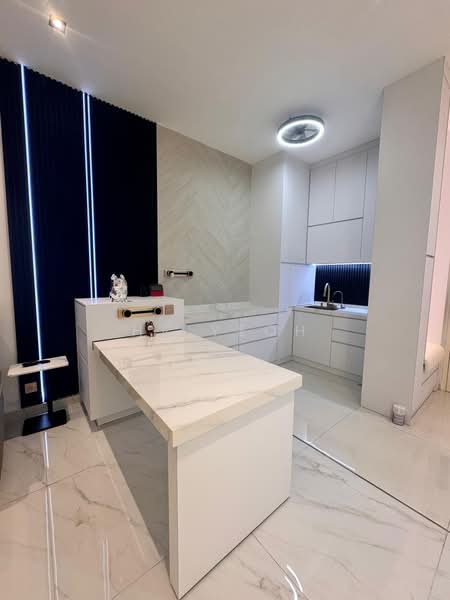 Condominium for Sale at Amberside @ Country Garden Danga Bay - HR Yeoh - Kitchen - PropertyGuru.com.my