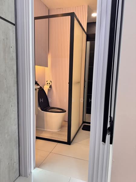 Condominium for Sale at Amberside @ Country Garden Danga Bay - HR Yeoh - Bathroom - PropertyGuru.com.my