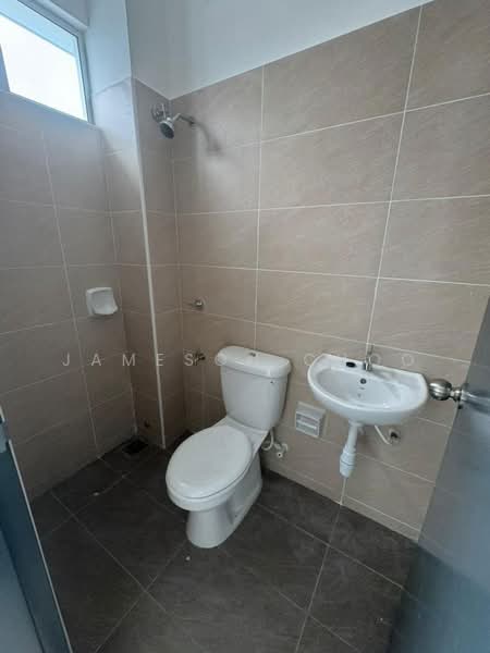 Rumah Teres 2 Tingkat untuk Dijual di Taman Dato Onn (Johor Bahru) - Jameson Choo - Bathroom - PropertyGuru.com.my