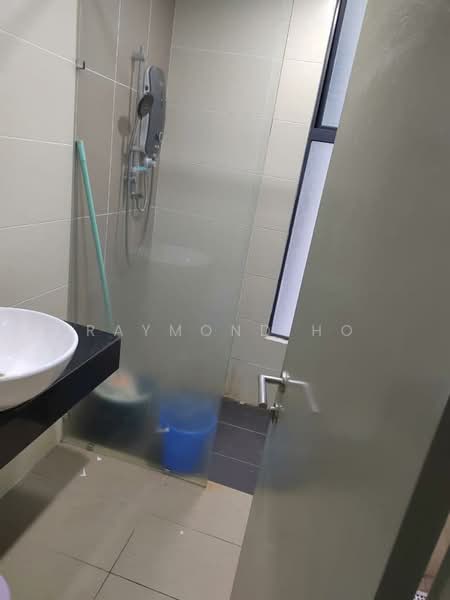 Servis Apartment untuk Disewa di LakePark Residence @ KL North - Raymond Ho - Bathroom - PropertyGuru.com.my