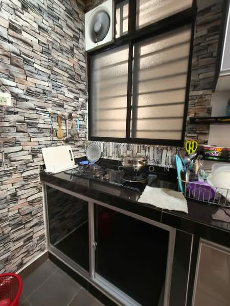 Condominium for Rent at Residensi Zamrud - Alice Chong - Kitchen - PropertyGuru.com.my