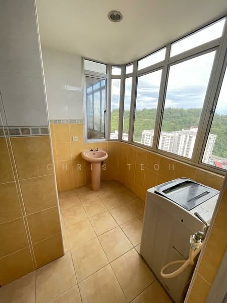Kondominium untuk Dijual di Gambier Heights - Chris Teoh - Balcony - PropertyGuru.com.my