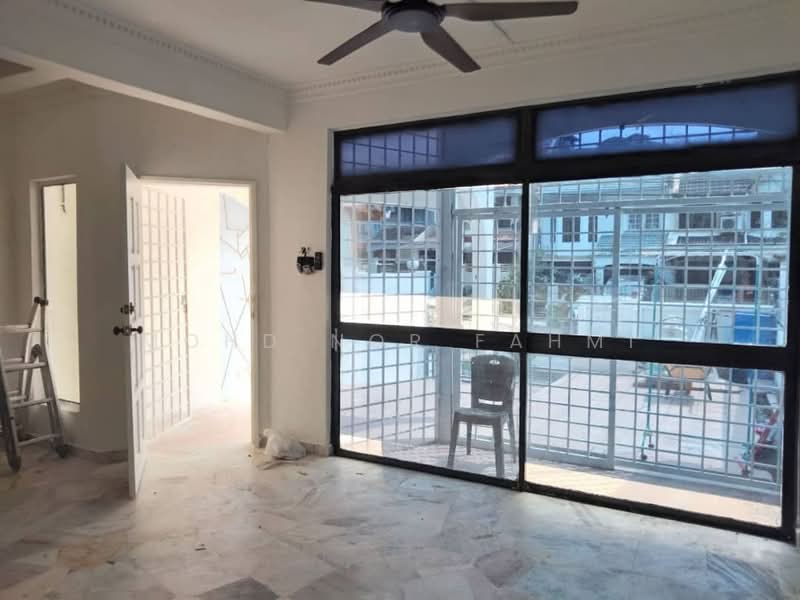 Rumah Teres 2 Tingkat untuk Dijual di Seksyen 5 Wangsa Maju (Wangsa Maju) - Mohd Nor Fahmi - Living Room - PropertyGuru.com.my