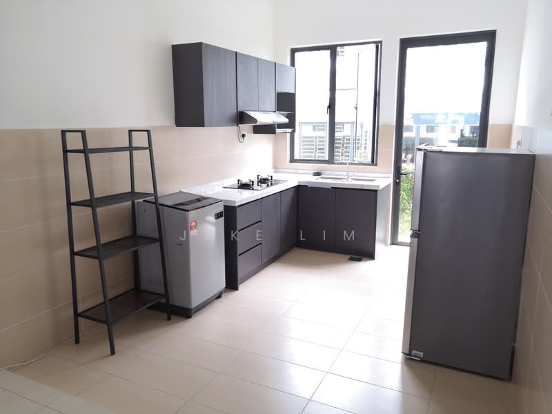 Rumah Teres 2 Tingkat untuk Dijual di Diamond City (Semenyih) - Jake Lim - Kitchen - PropertyGuru.com.my