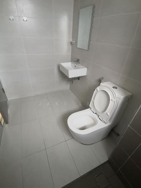 Rumah Teres 2 Tingkat untuk Dijual di Diamond City (Semenyih) - Jake Lim - Bathroom - PropertyGuru.com.my