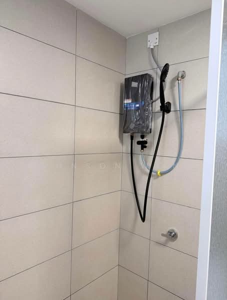 Service Residence for Rent at Vista Tiara (MBW Bay) - Johnson Wong - Bathroom - PropertyGuru.com.my