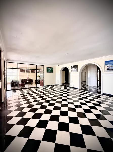 Pangsapuri untuk Dijual di Bella Vista - Ressha Ramesh - Living Room - PropertyGuru.com.my