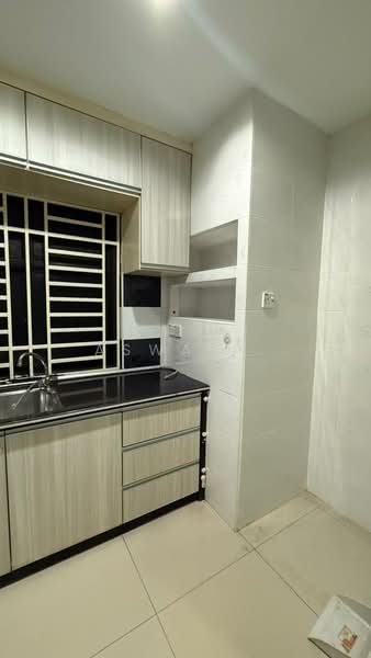 Pangsapuri untuk Dijual di Halaman Kenanga - Aswad . - Kitchen - PropertyGuru.com.my