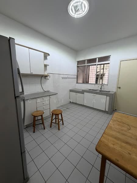 Rumah Teres 2 Tingkat untuk Dijual di Bandar Utama (Selangor) - Calvin Law - Kitchen - PropertyGuru.com.my