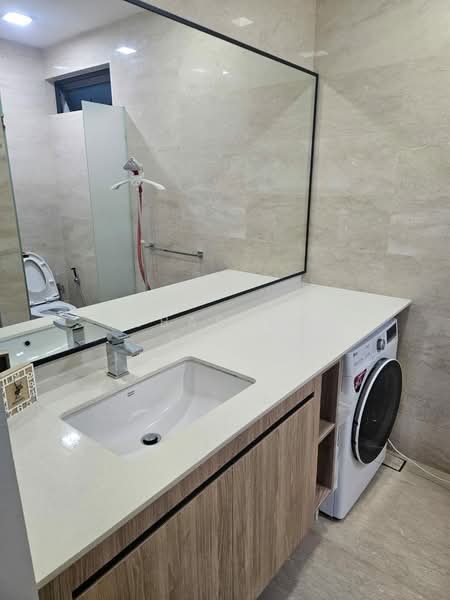Service Residence for Rent at 10 Stonor - Sebastion Kwan - Bathroom - PropertyGuru.com.my