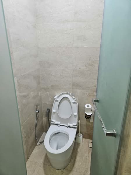 Service Residence for Rent at 10 Stonor - Sebastion Kwan - Bathroom - PropertyGuru.com.my