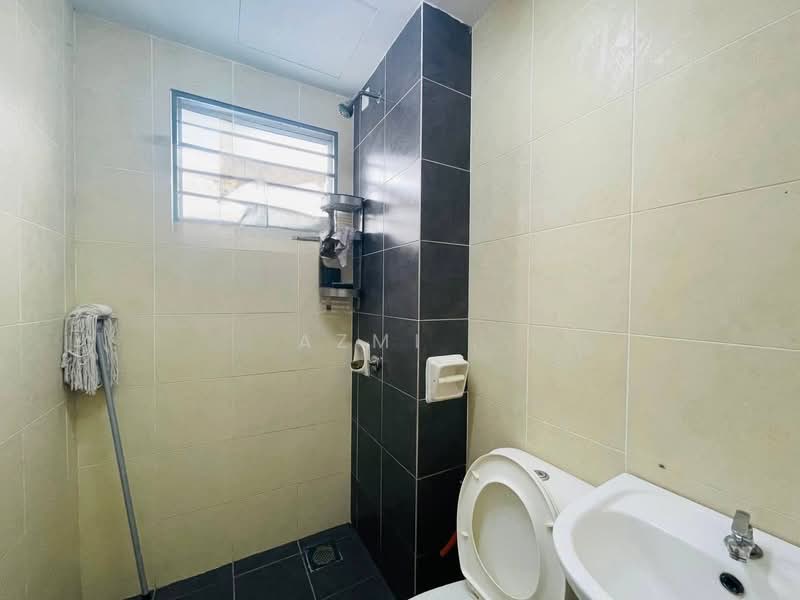 Rumah Bandar untuk Dijual di Kuala Selangor (Selangor) - Azmi . - PropertyGuru.com.my