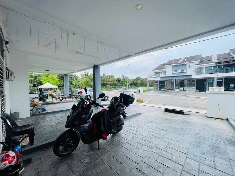Rumah Bandar untuk Dijual di Kuala Selangor (Selangor) - Azmi . - PropertyGuru.com.my
