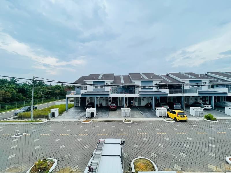Rumah Bandar untuk Dijual di Kuala Selangor (Selangor) - Azmi . - PropertyGuru.com.my