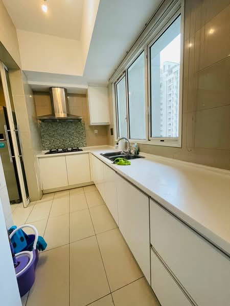Kondominium untuk Dijual di Kiaraville - Sonia Hartono - Kitchen - PropertyGuru.com.my