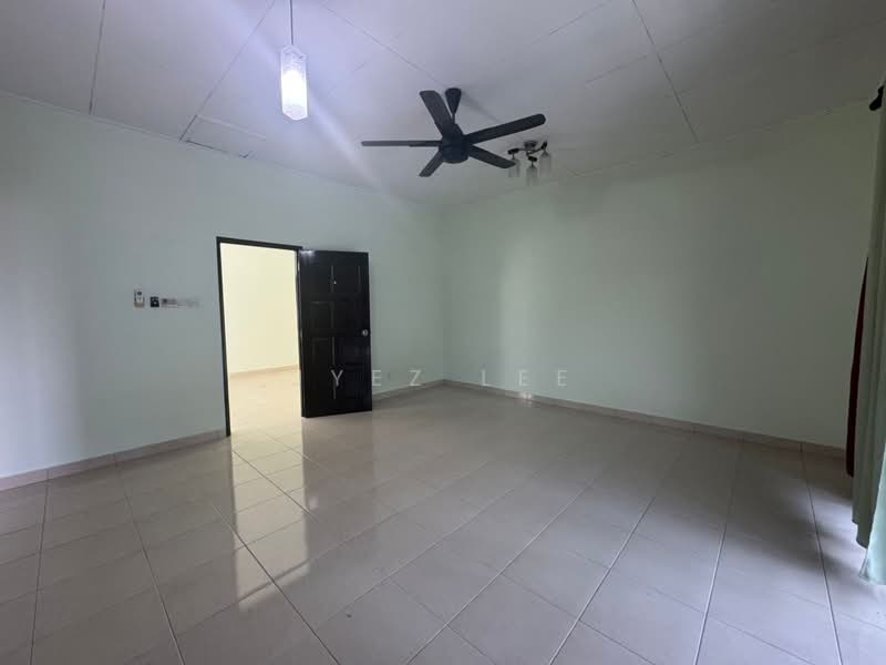 2-storey Terraced House for Sale in Taman Dato Onn (Johor Bahru) - Jyez Lee - Living Room - PropertyGuru.com.my