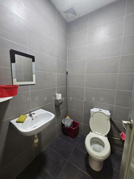 2-storey Terraced House for Sale in Taman Sutera Utama (Skudai) - Joanne Lau - Bathroom - PropertyGuru.com.my