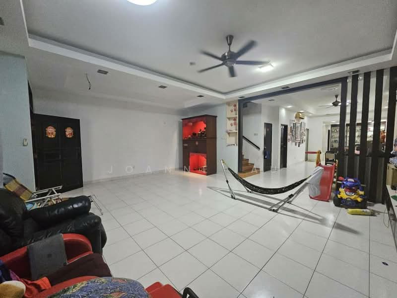 2-storey Terraced House for Sale in Taman Sutera Utama (Skudai) - Joanne Lau - Living Room - PropertyGuru.com.my