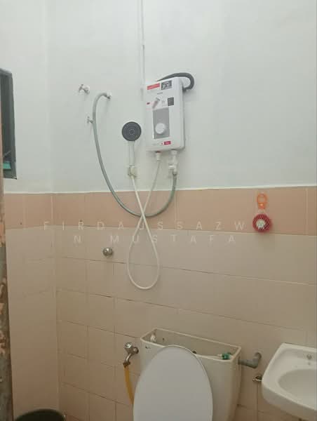 Rumah Teres 1 Tingkat untuk Dijual di Kota Puteri Seksyen 8 (Batu Arang) - Firdaussazwan Mustafa - Bathroom - PropertyGuru.com.my