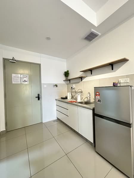 Service Residence for Sale at Bali Residences - Edwin Koh Hock Yong - Kitchen - PropertyGuru.com.my