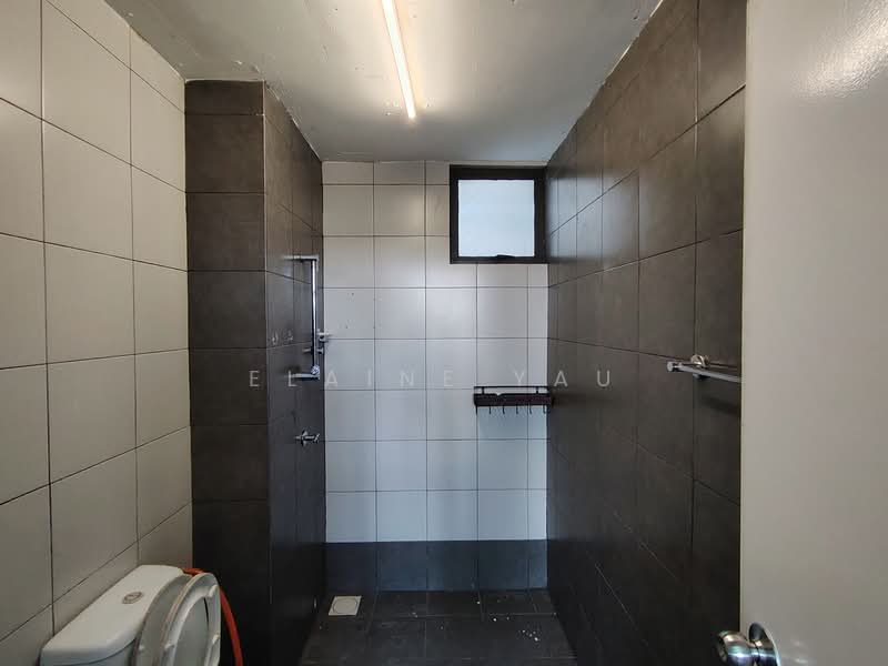 Kondominium untuk Dijual di Casa Green - Elaine Yau - Bathroom - PropertyGuru.com.my
