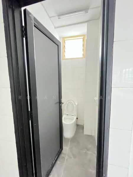 Kedai untuk Disewa di Puncak Alam (Selangor) - Rohana Ishak - Bathroom - PropertyGuru.com.my