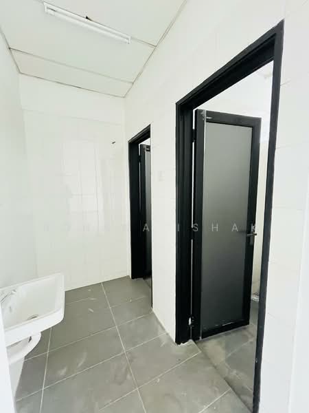 Kedai untuk Disewa di Puncak Alam (Selangor) - Rohana Ishak - Bathroom - PropertyGuru.com.my